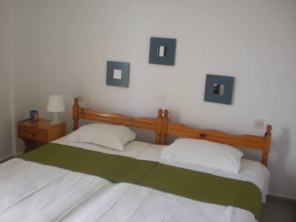Virginia'S Beachfront Apartments Kavos Room photo