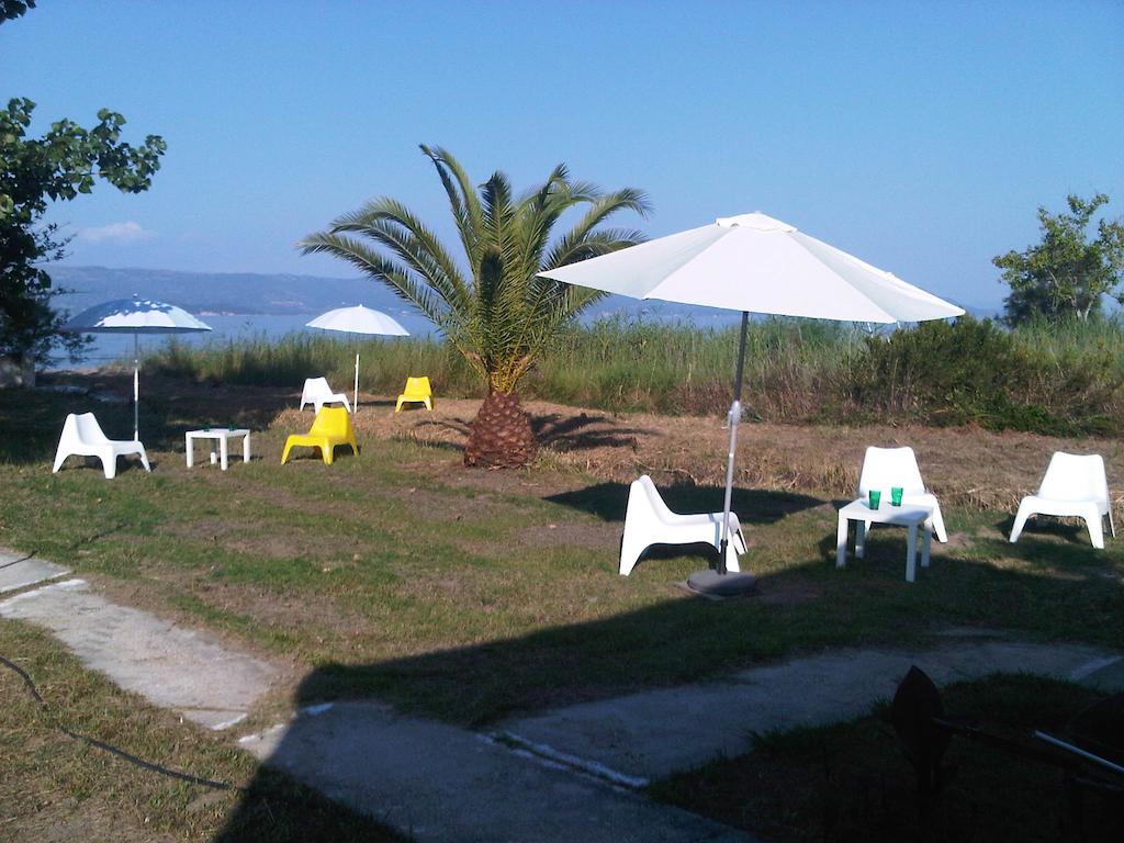 Virginia'S Beachfront Apartments Kavos Room photo